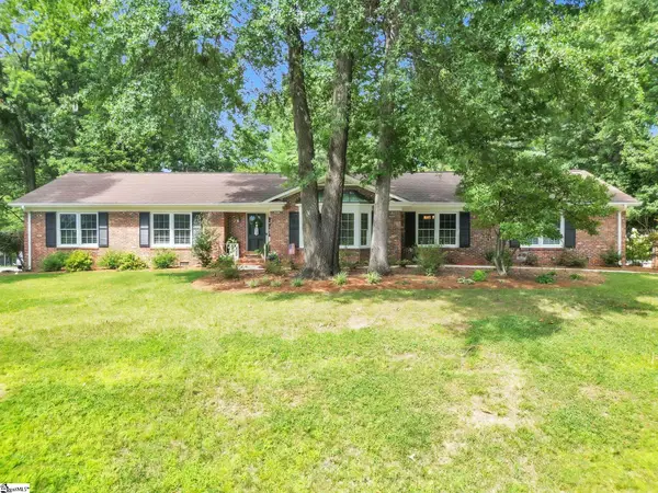 6 Gladesworth Drive, Greenville, SC 29615