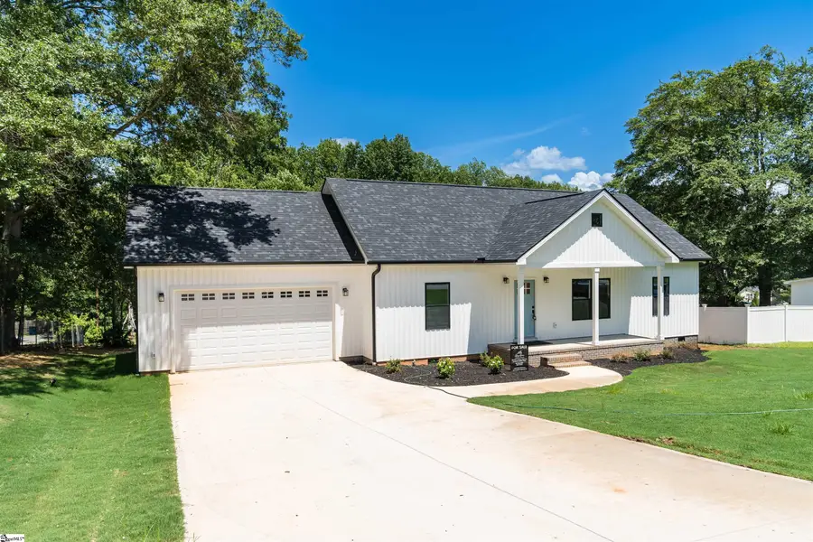 505 S Bomar Avenue, Landrum, SC 29356-1601 - #2
