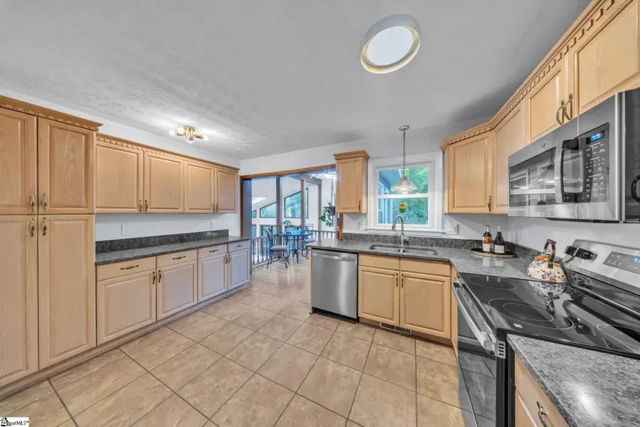 103 Dumbarton Avenue, Simpsonville, SC 29681 - #3