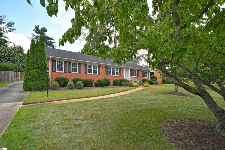 19 Spring Forest Road, Greenville, SC 29615 - #3