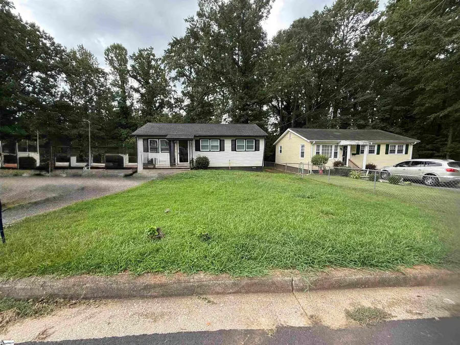 359 Woodview Avenue, Spartanburg, SC 29306 - #2