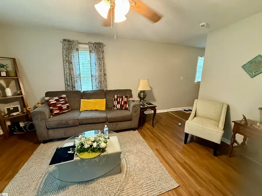 359 Woodview Avenue, Spartanburg, SC 29306 - #3
