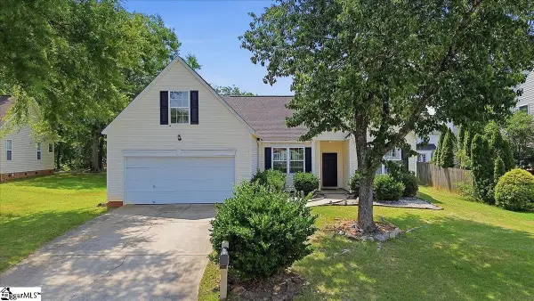 8 Peach Grove Place, Mauldin, SC 29662