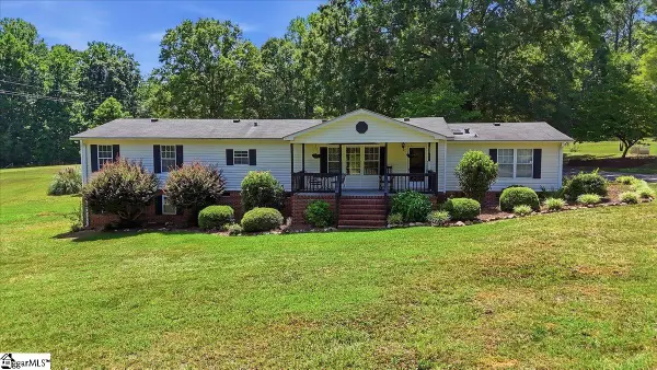 637 Ranch Road, Laurens, SC 29360
