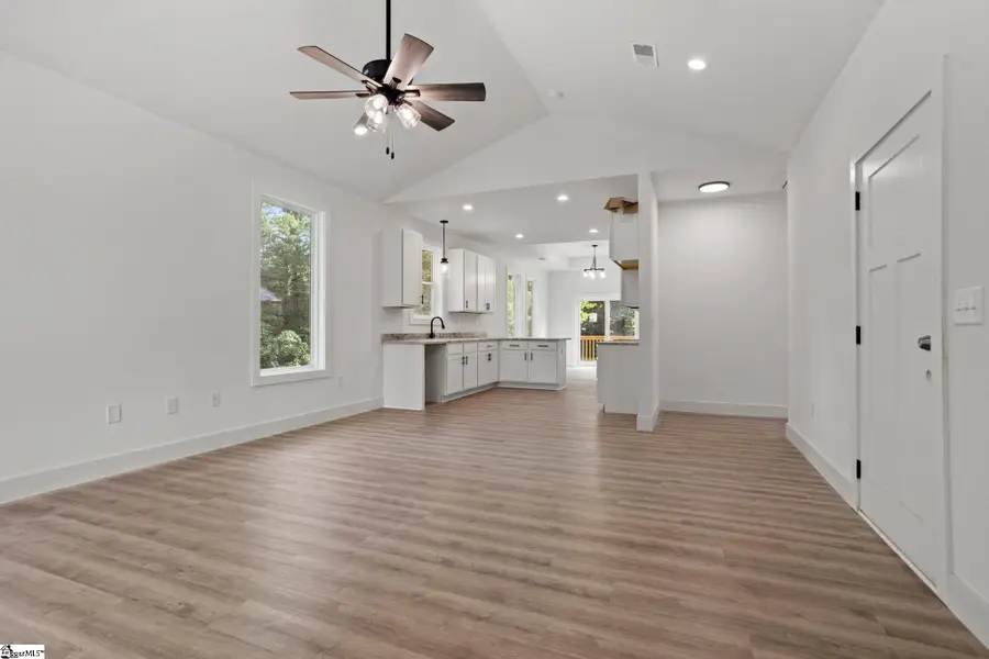 138 Deerfield Drive, Wellford, SC 29385 - #2