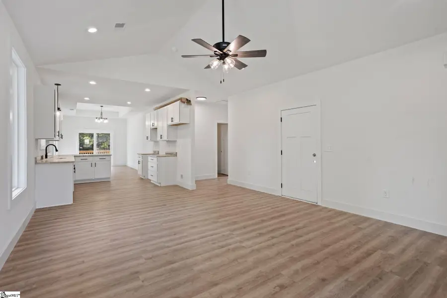 138 Deerfield Drive, Wellford, SC 29385 - #3