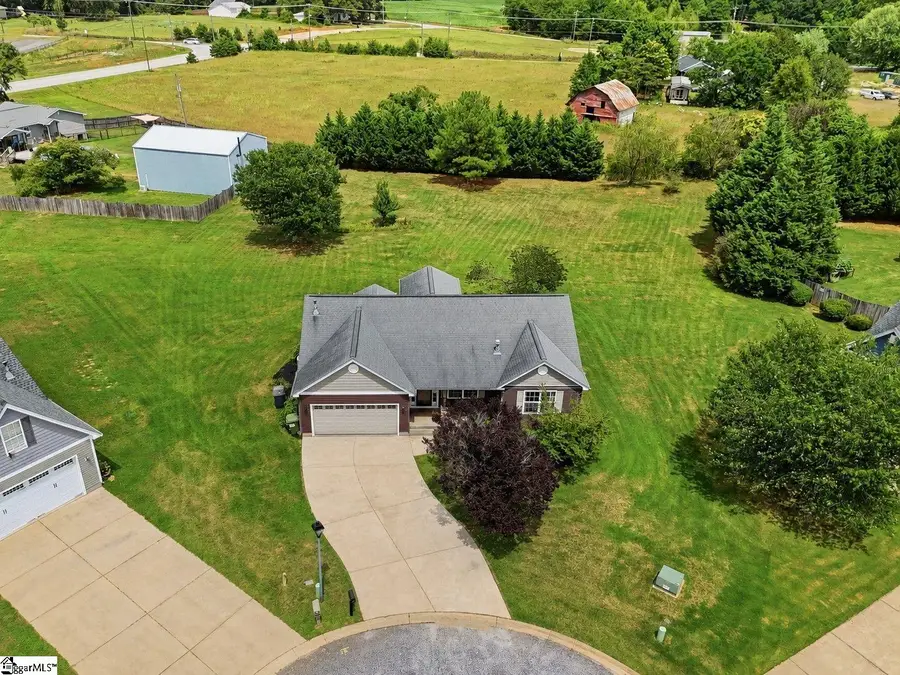 8 Gladwin Court, Greer, SC 29651 - #3