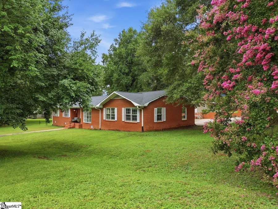 106 Pershing Street, Spartanburg, SC 29302 - #2