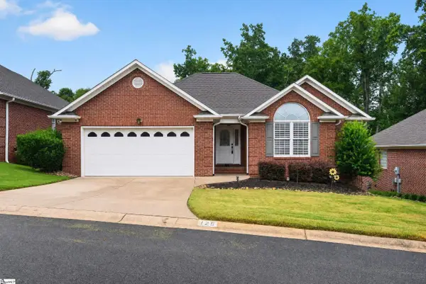 125 Hidden Ridge Drive, Spartanburg, SC 29301