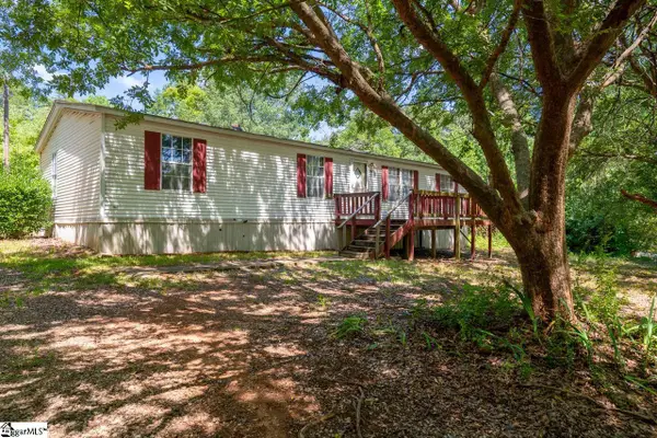 1285 Hampton Road, Inman, SC 29349