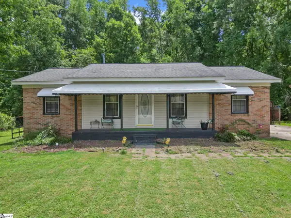 304 Stuart Street, Laurens, SC 29360