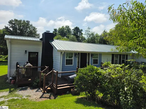 258 Bates Crossing Rd Road, Travelers Rest, SC 29690