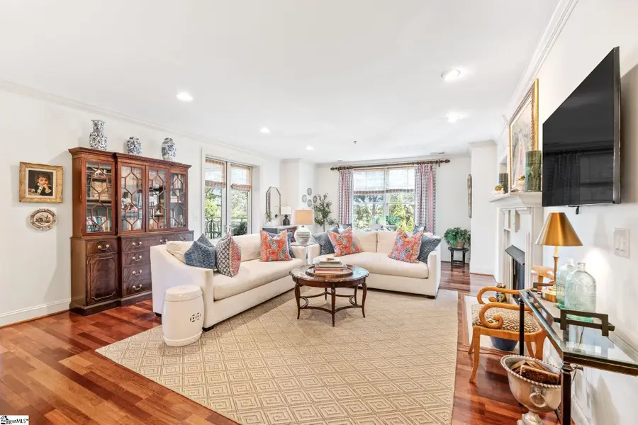 400 N Main Street #Apt 202, Greenville, SC 29601 - #2