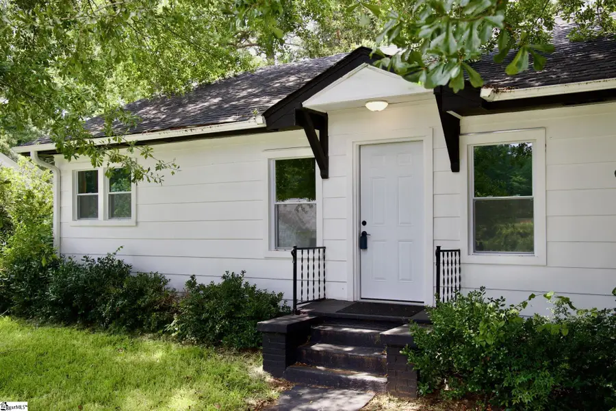 207 South Carolina Avenue, Spartanburg, SC 29306 - #2