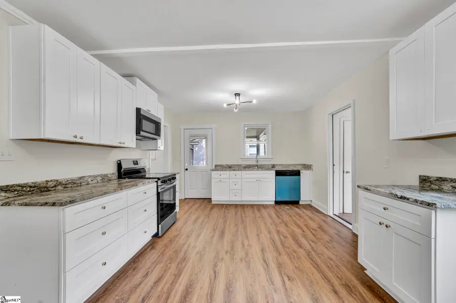 207 Elm Street, Clinton, SC 29325 - #3