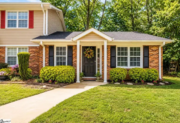 216 Emerald Park Court, Simpsonville, SC 29681