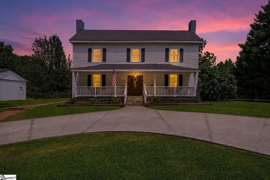 124 E Mcgee Street, Honea Path, SC 29654 - #2