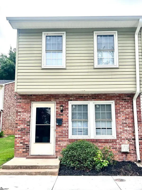 61 Pine Creek Ct Extension, Greenville, SC 29605