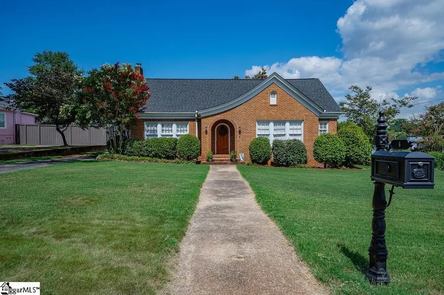 6 Oakland Avenue, Inman, SC 29349 - #2