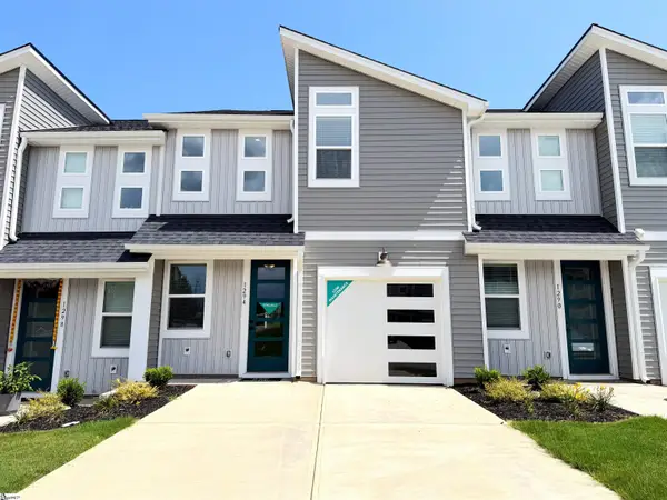 1294 Westgate Village Drive, Spartanburg, SC 29301