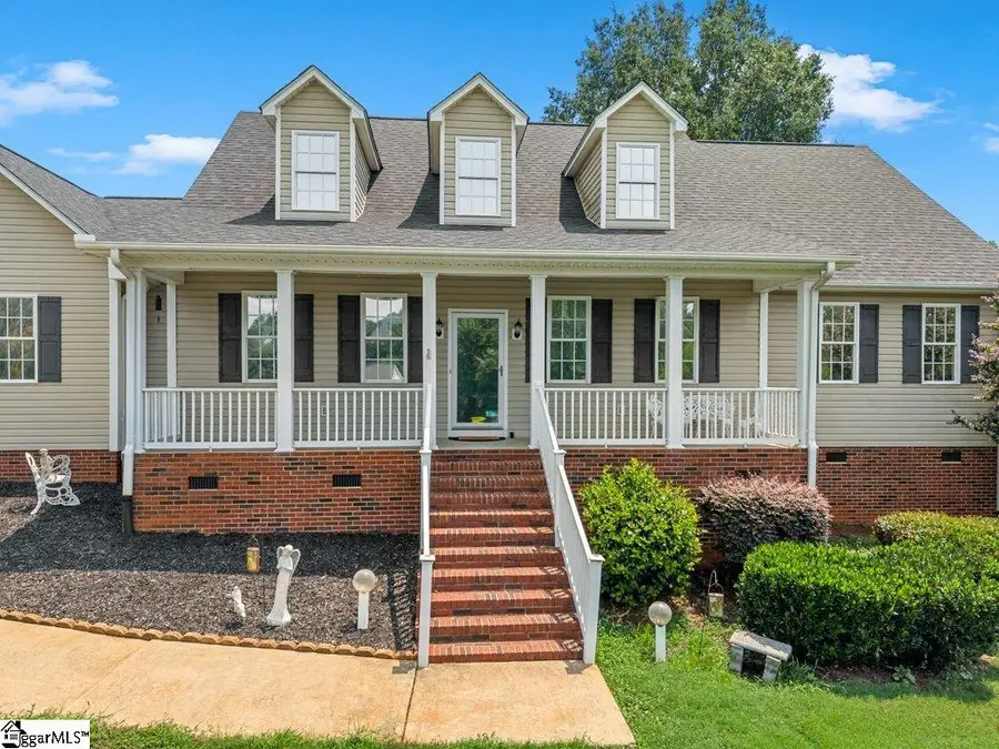 404 Shallowford Drive, Boiling Springs, SC 29316 - #3