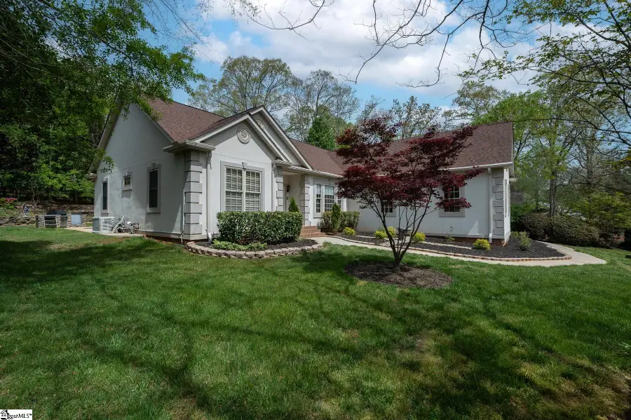 208 Glen Meadows Drive, Simpsonville, SC 29680 - #2