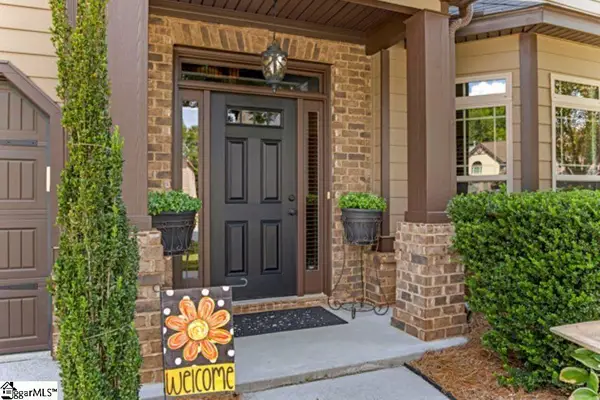 144 River Valley Lane, Greenville, SC 29605-4304