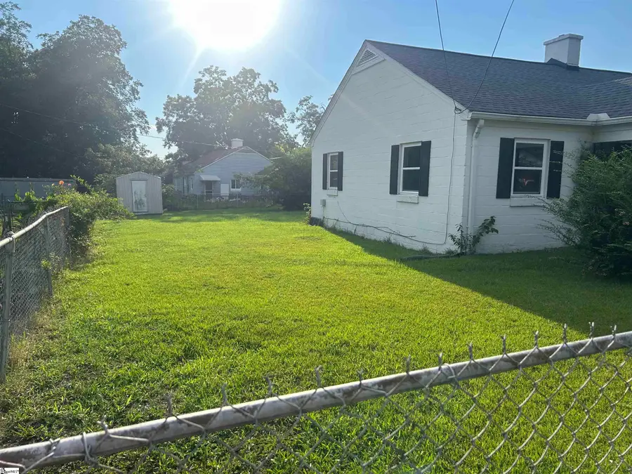 405 Elizabeth Street, Clinton, SC 29325 - #3