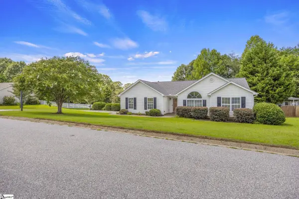 2 Avebury Court, Travelers Rest, SC 29690