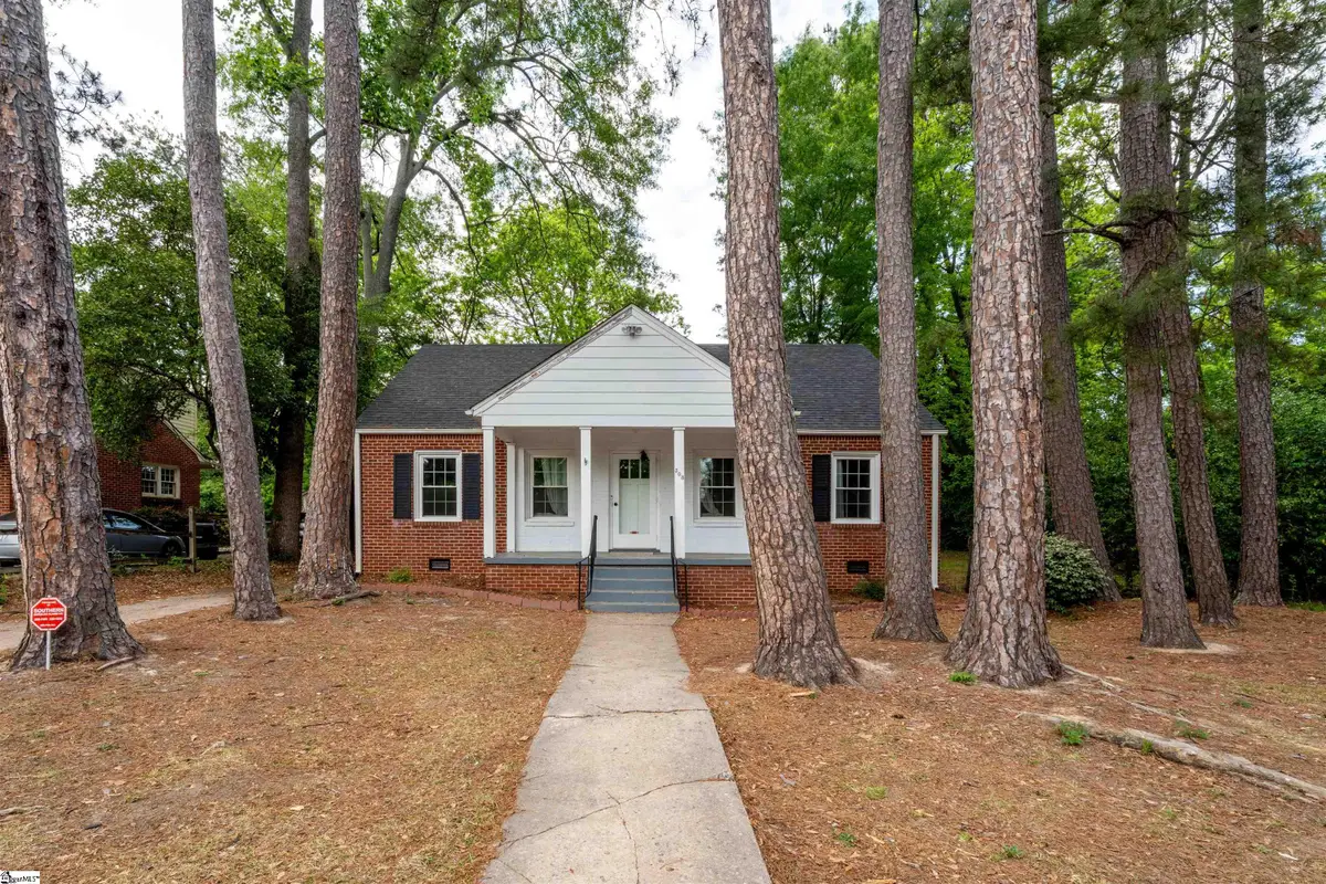 308 W Fredericks Street, Anderson, SC 29625 - #1