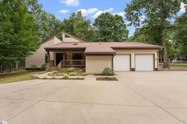 1542 Fifth Avenue Extension, Clinton, SC 29325