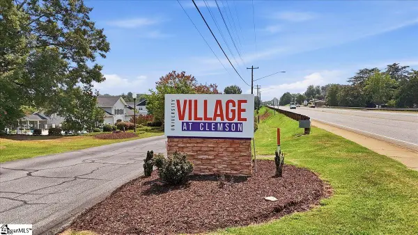146 University Village Drive #Unit J, Central, SC 29630