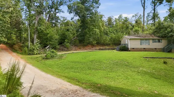 15 Fowlerville Road, Greenville, SC 29617