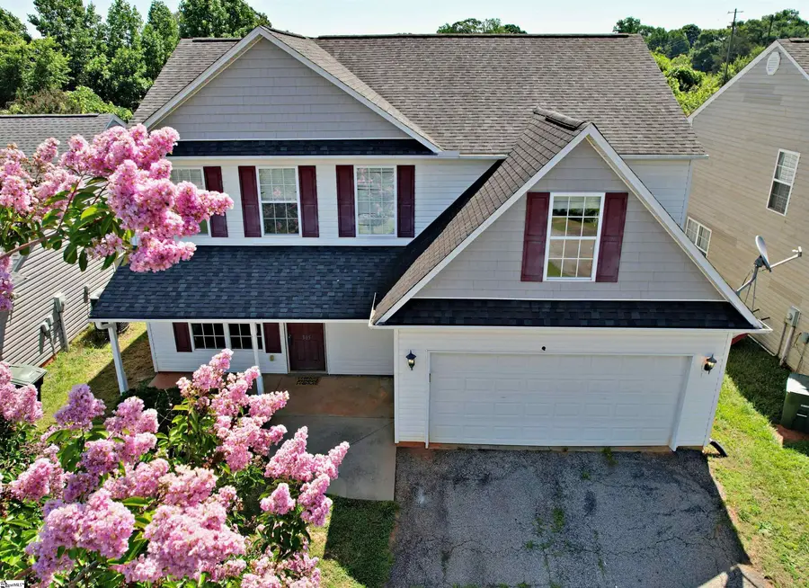 305 N Chestnut Street, Seneca, SC 29678 - #2