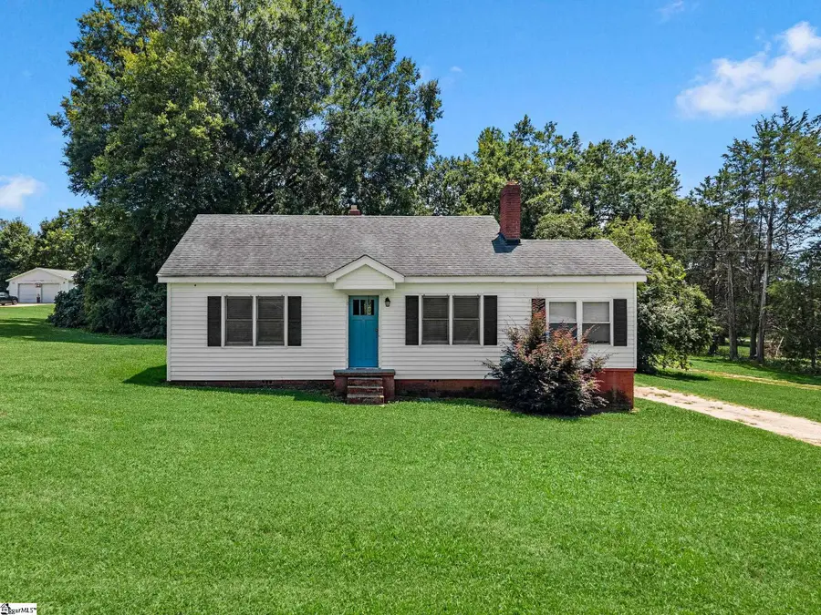 215 Haile Street, Jonesville, SC 29353 - #3