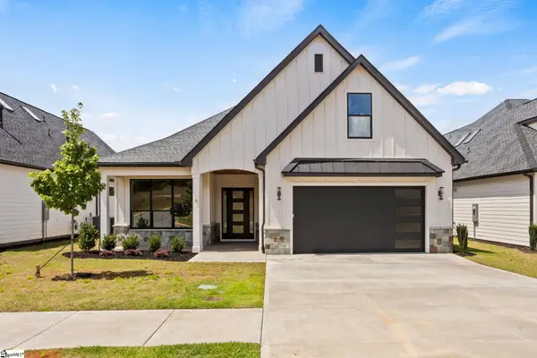 6 Adrian Way, Simpsonville, SC 29680
