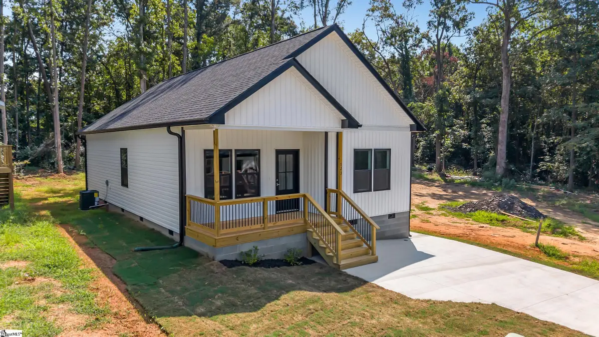 123 Wolf King Way, Woodruff, SC 29388 - #1