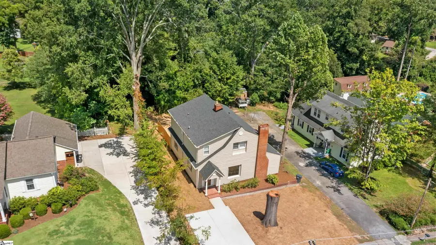 514 Academy Street, Laurens, SC 29360 - #3