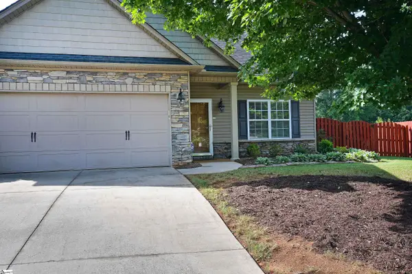 621 Summerville Way, Greenville, SC 29609