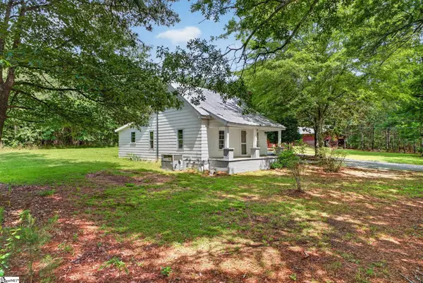 1261 Camp Creek Road, Taylors, SC 29687