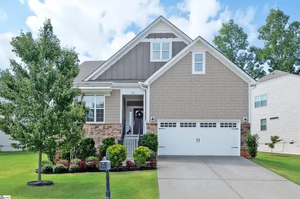 231 Double Crest Drive, Taylors, SC 29687