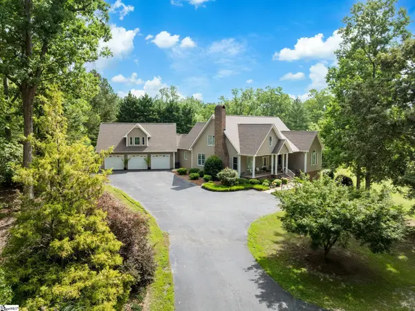 1527 S Blackstock Road, Landrum, SC 29356