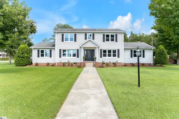 701 Chestnut Street, Clinton, SC 29325