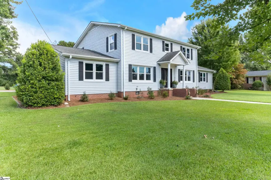 701 Chestnut Street, Clinton, SC 29325 - #3