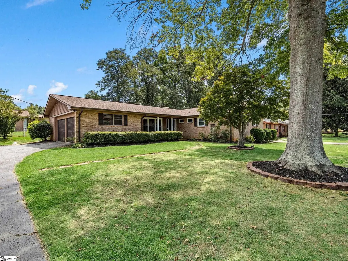 209 Navaho Drive, Spartanburg, SC 29301 - #1