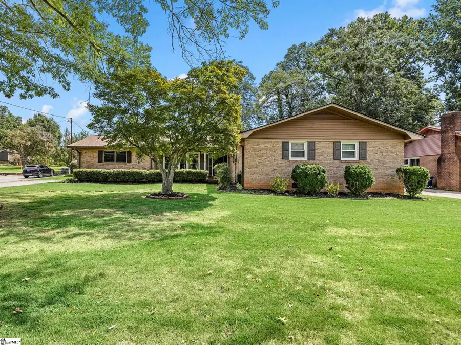 209 Navaho Drive, Spartanburg, SC 29301 - #2