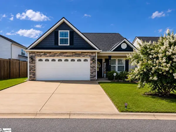624 Parkway Village Road, Boiling Springs, SC 29316