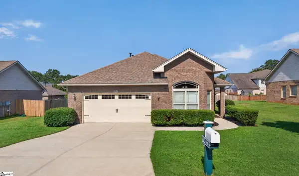 640 Flintrock Drive, Boiling Springs, SC 29316