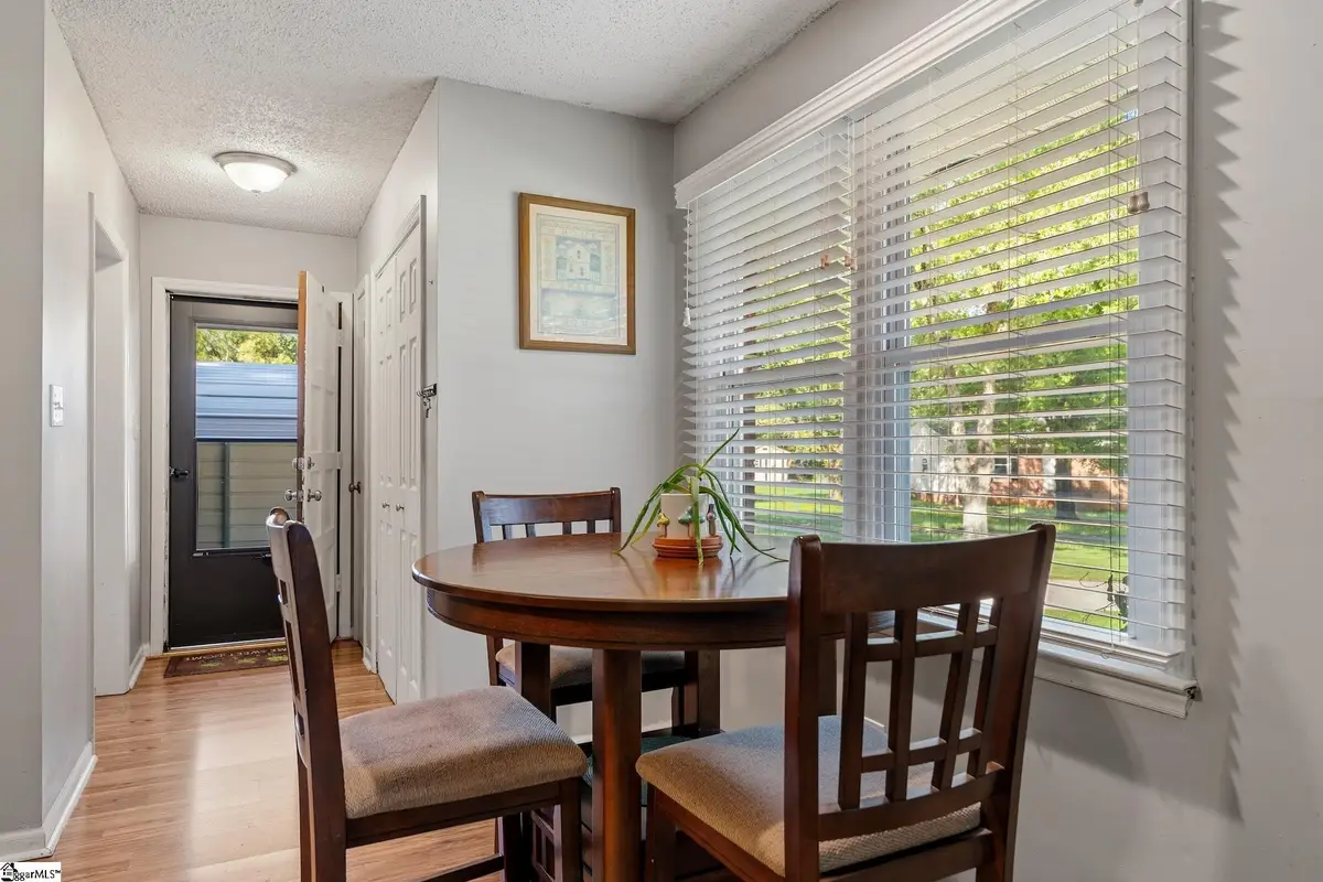 17 Lawnview Court, Wellford, SC 29385 - #1