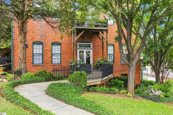 102 Russell Street #204, Easley, SC 29640
